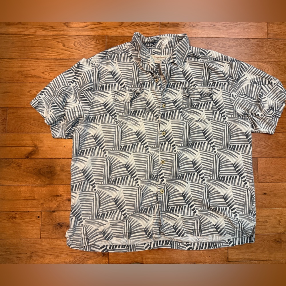 Tommy Bahama Silk/Cotton Blend Button Down Casual Shirt